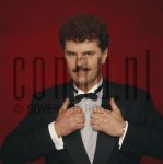 05-02-1990 Robert Long at studio in Amsterdam, February 05, 1990.

[keywords]Posed, Smiling[/keywords]